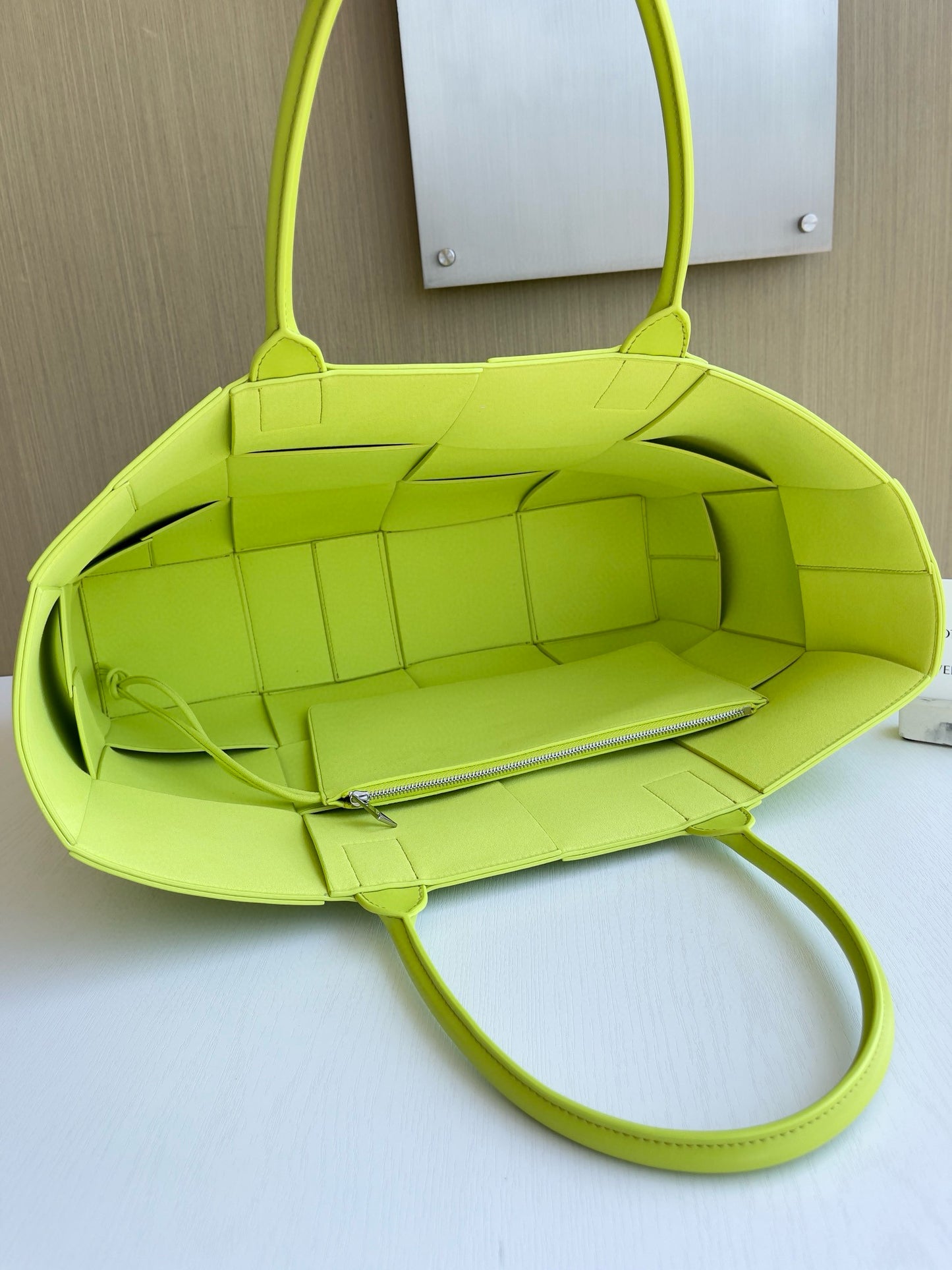 BV Arco Tote Bag