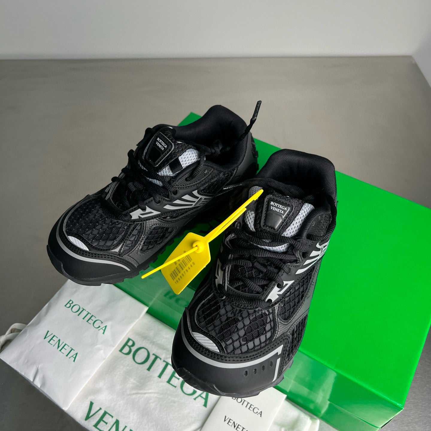 BV Sneakers