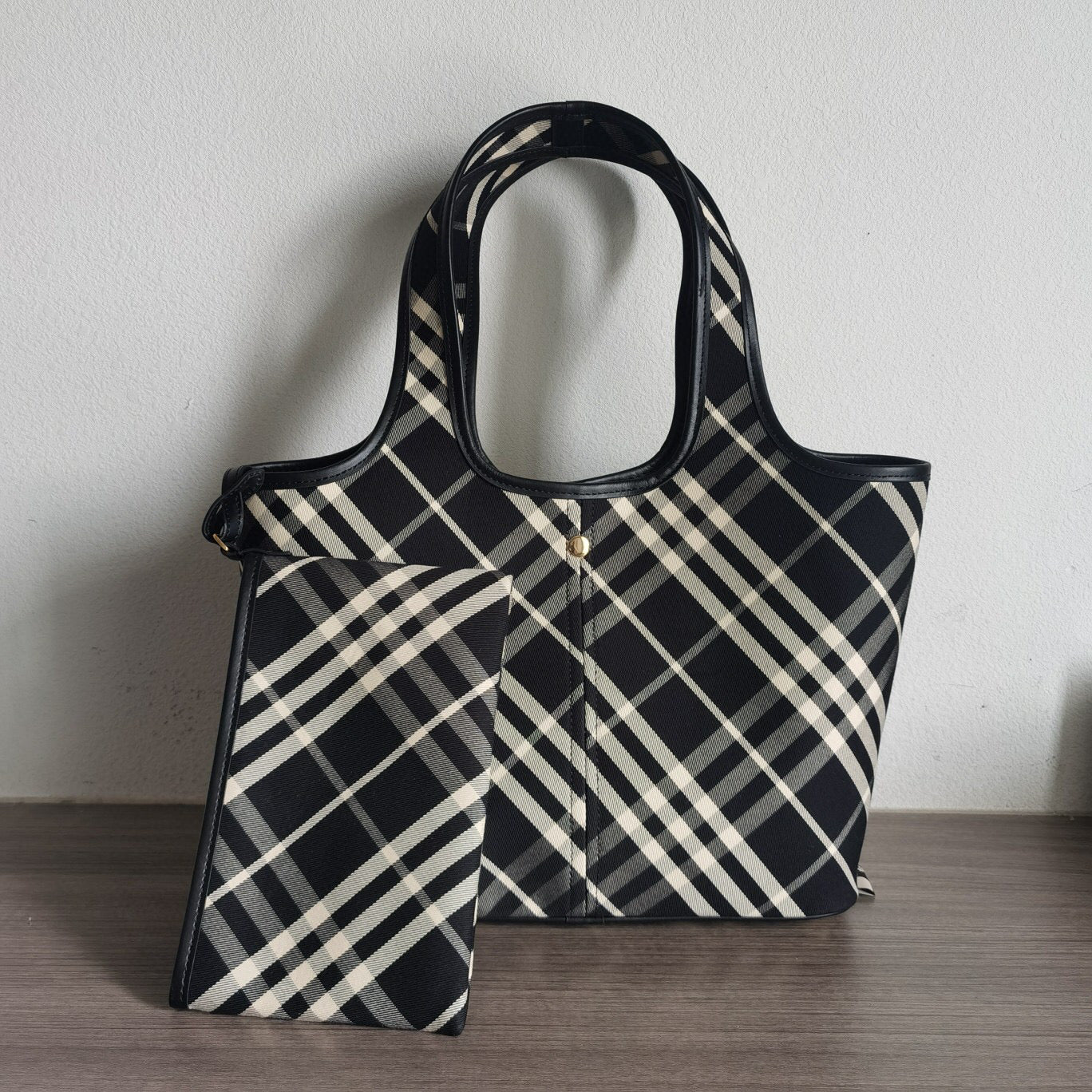 Burberry Tote