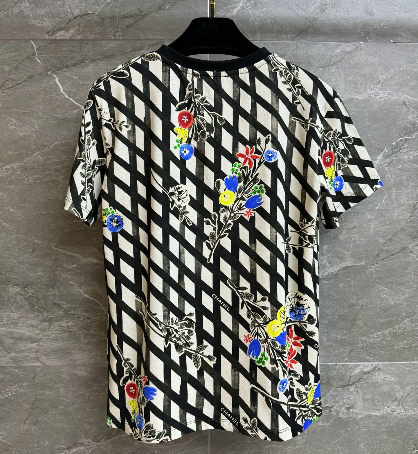 Chanel T-Shirt