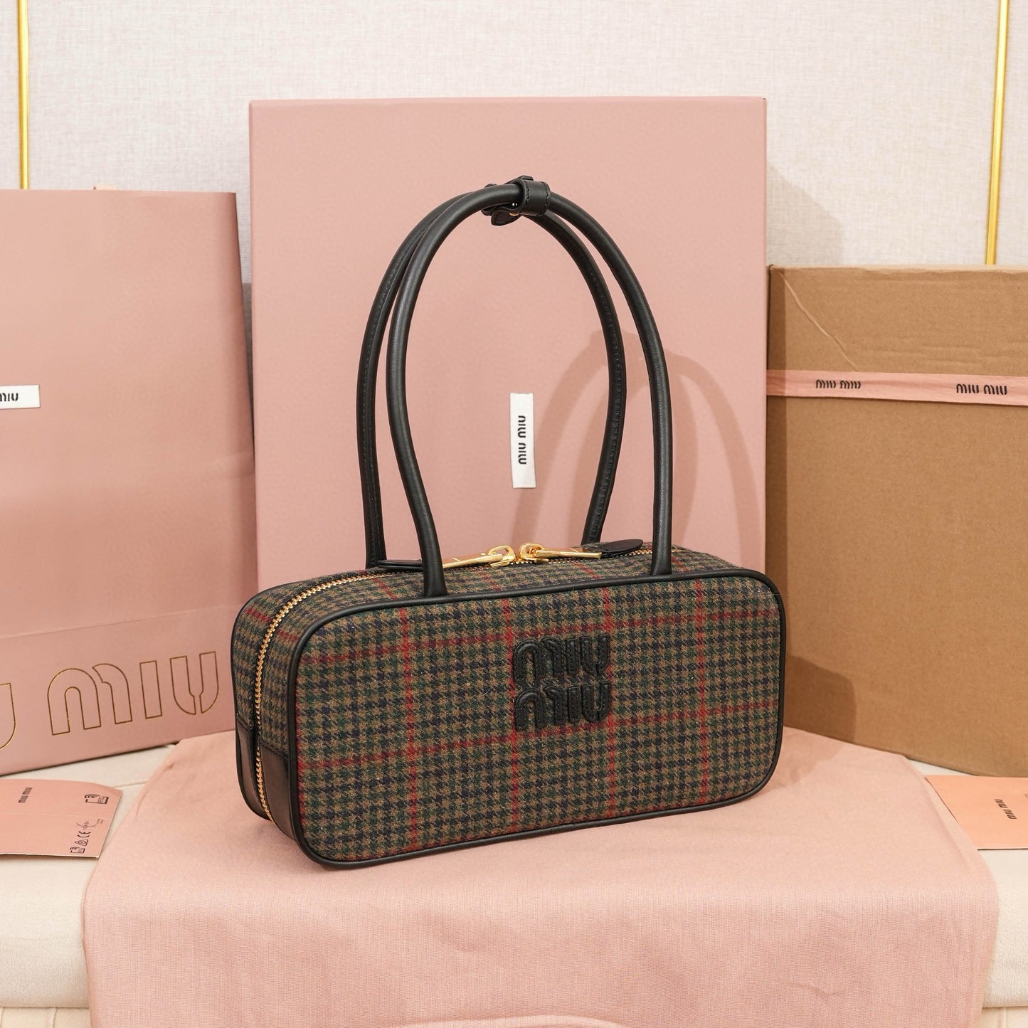 Miu Miu Bowling Bag 28x12x9cm