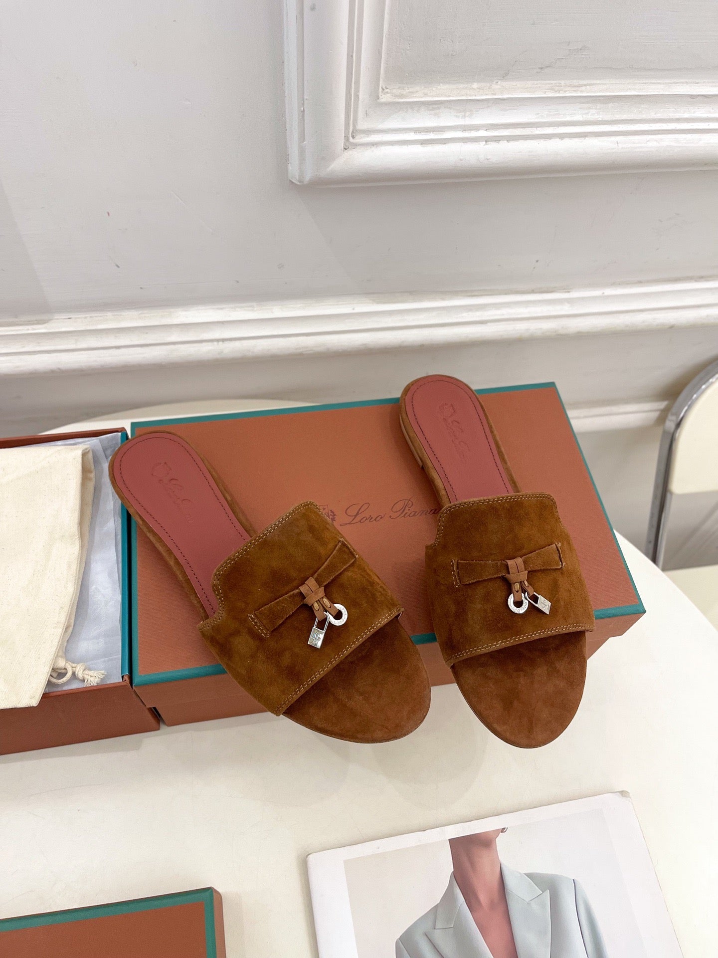 LP Sandals