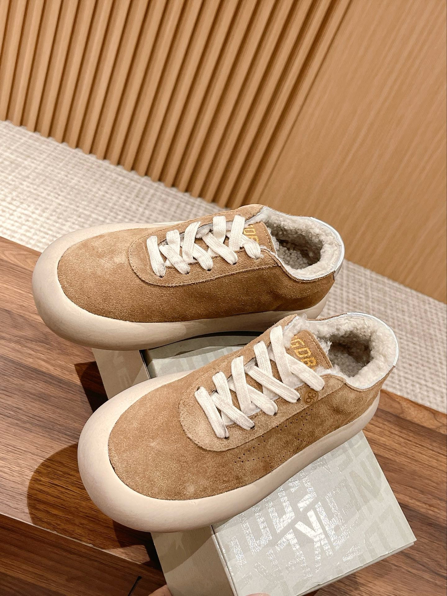 Golden Goose Sneaker
