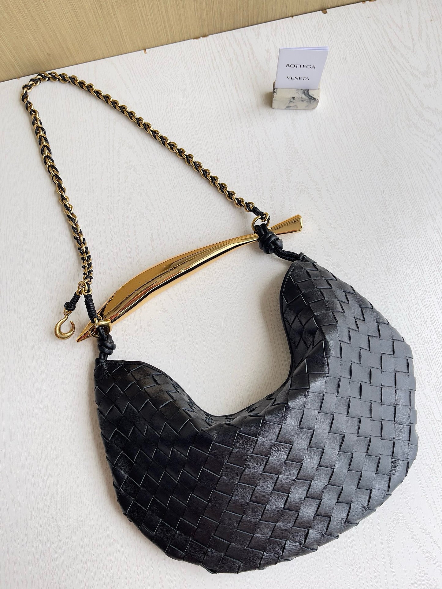 BV Sardine Chain Bag 33x20x4cm