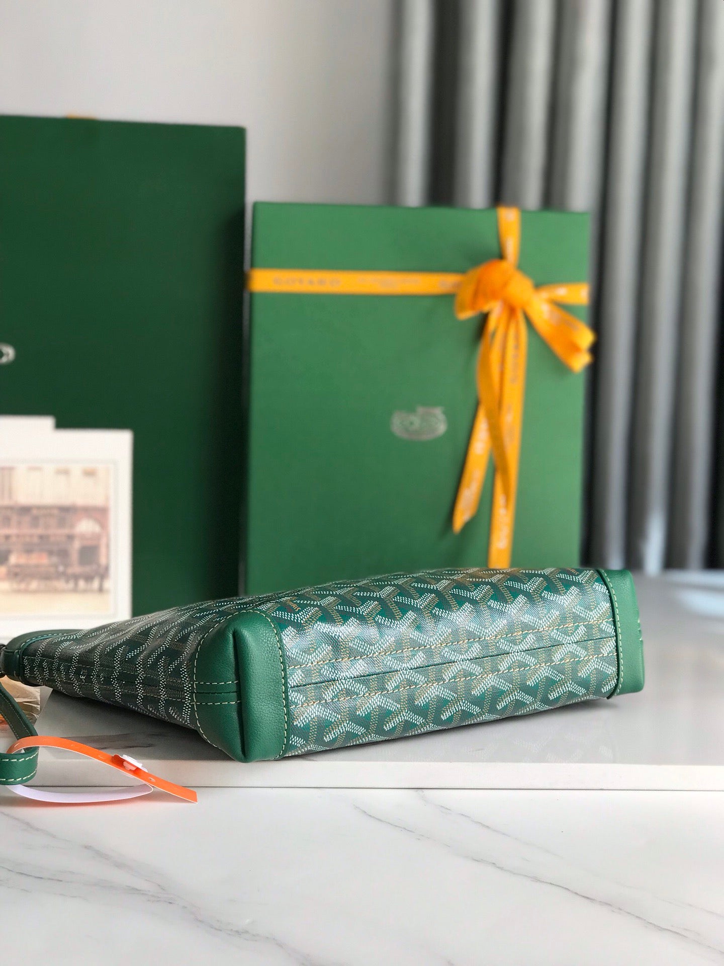 Goyard Conti