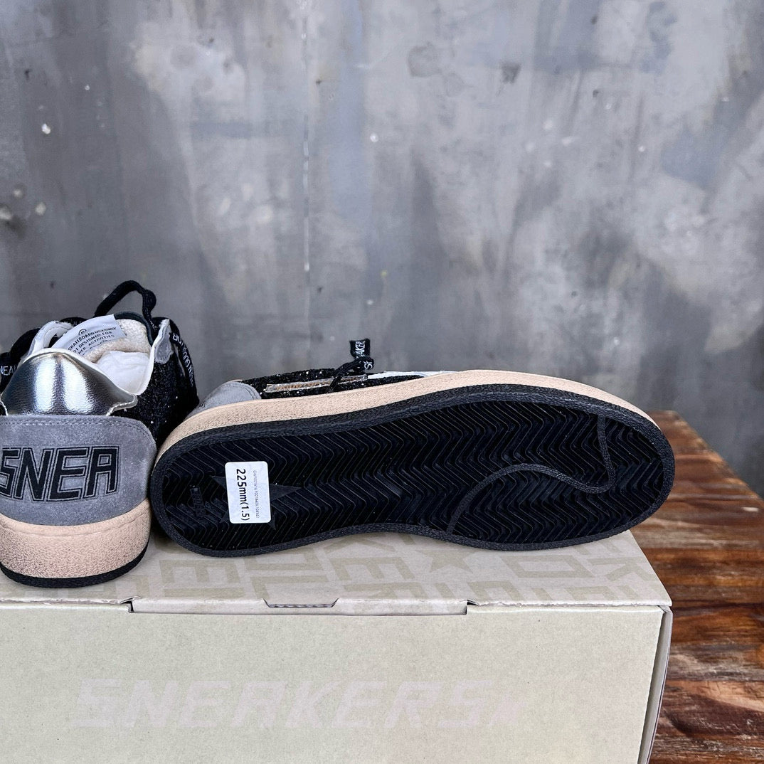 Golden Goose Sneaker