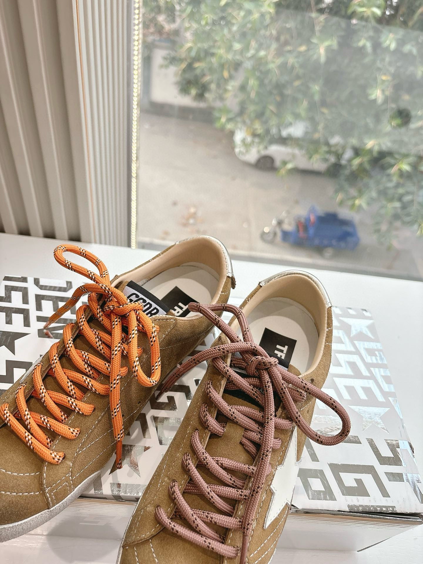 Golden Goose Sneaker