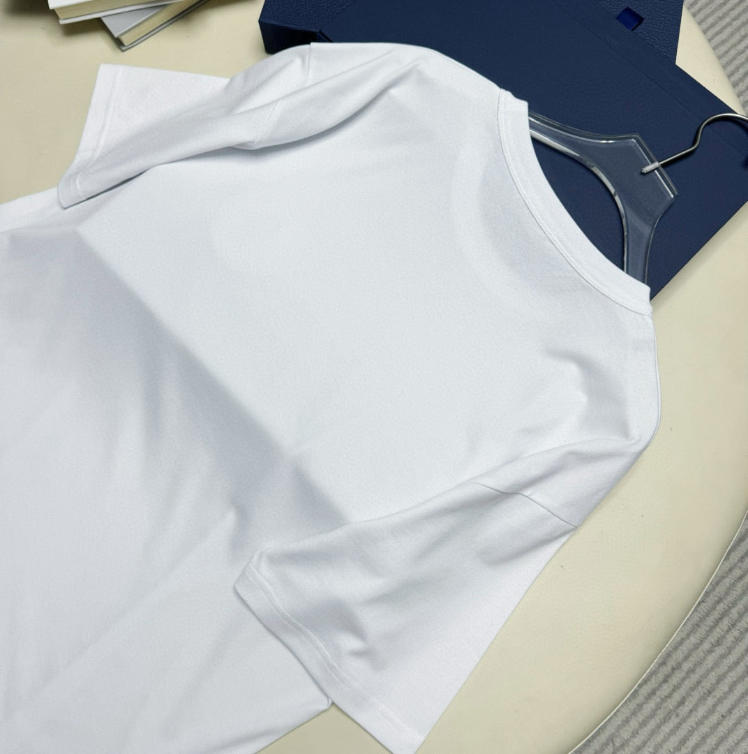 Dior T-shirt