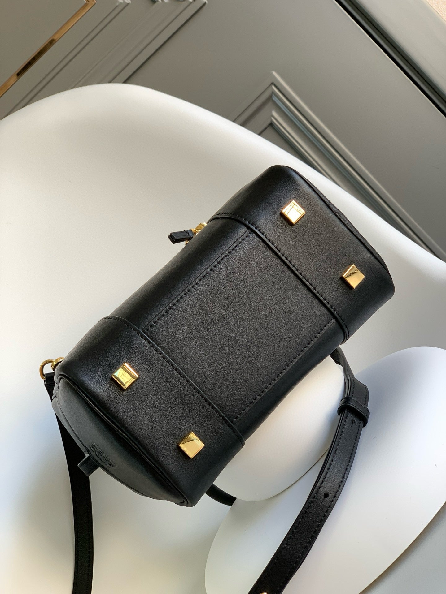 Loewe Amazona 16