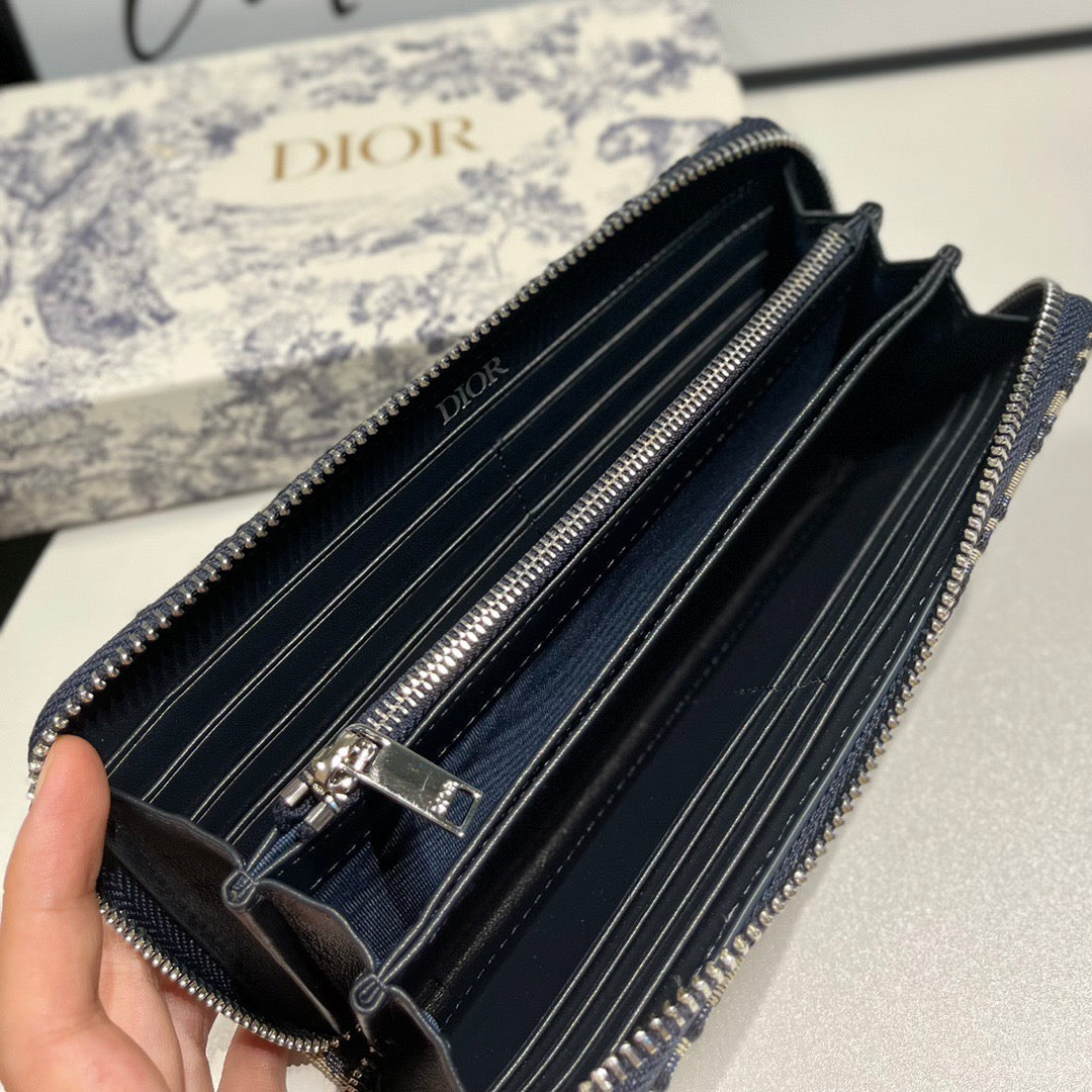 Dior Wallet