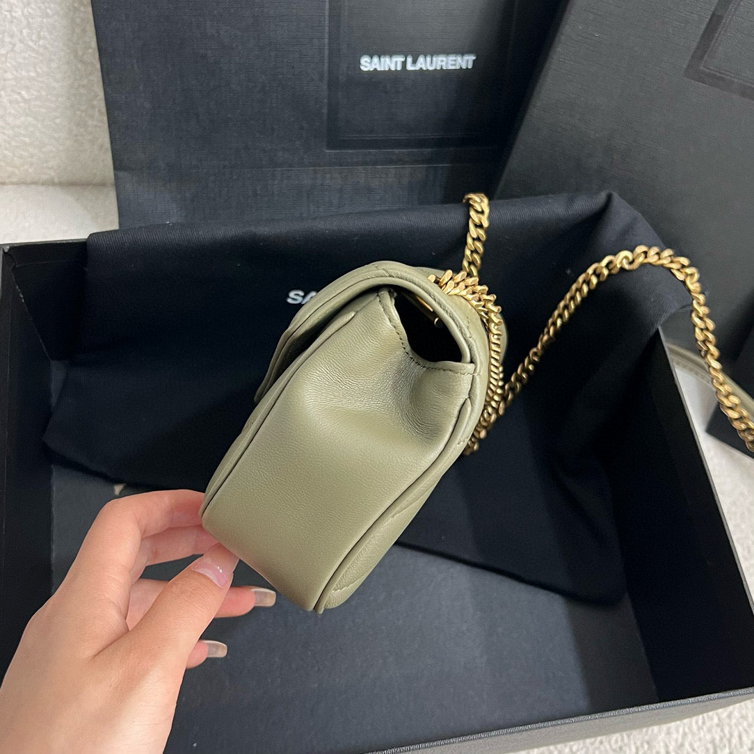 YSL Loulou Shoulder Bag 20x12x5cm