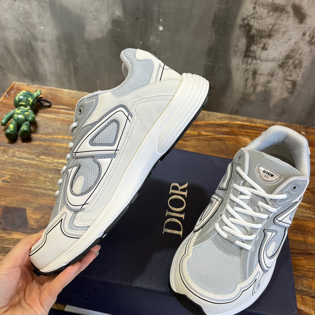 Dior Sneaker