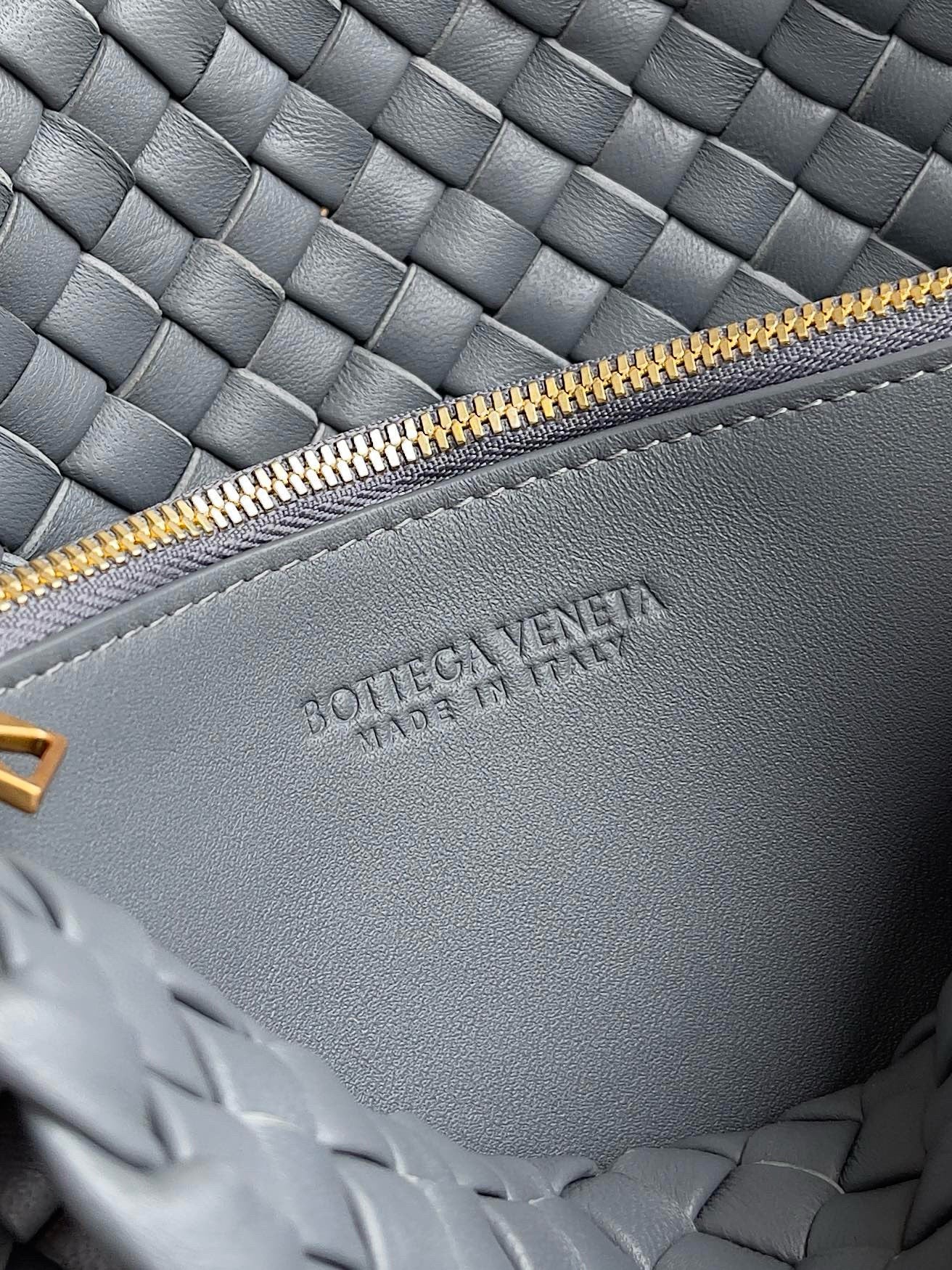 Bottega Veneta Shoulder Bag