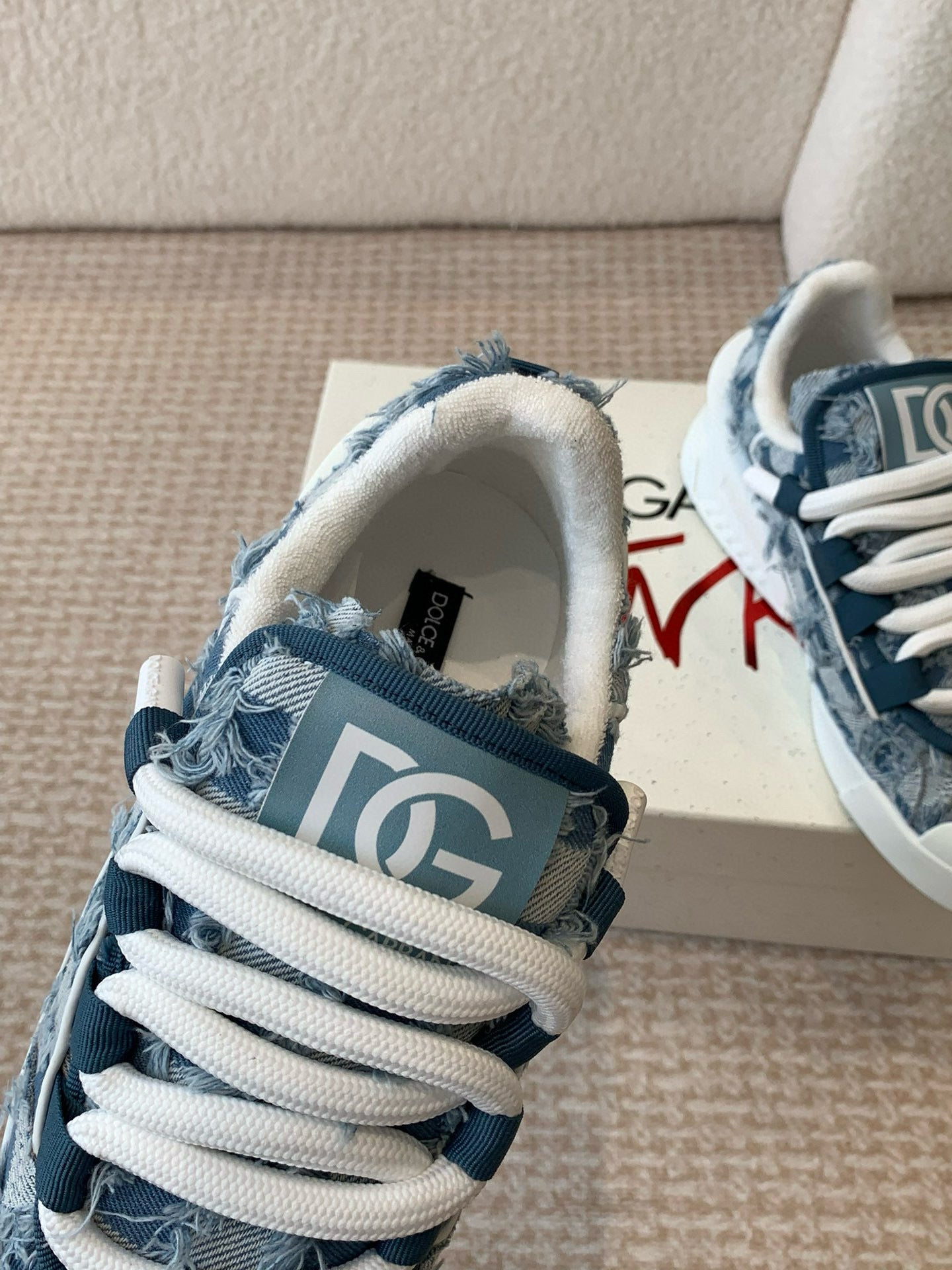 DG Sneakers