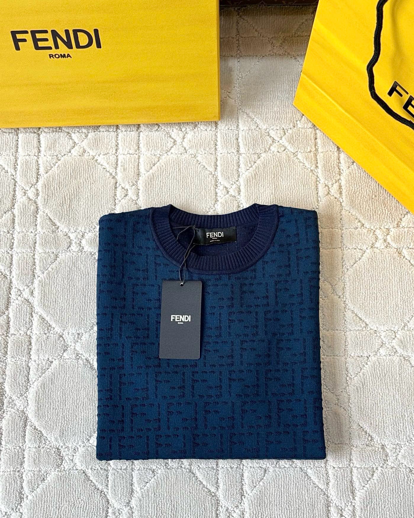 Fendi T-Shirt