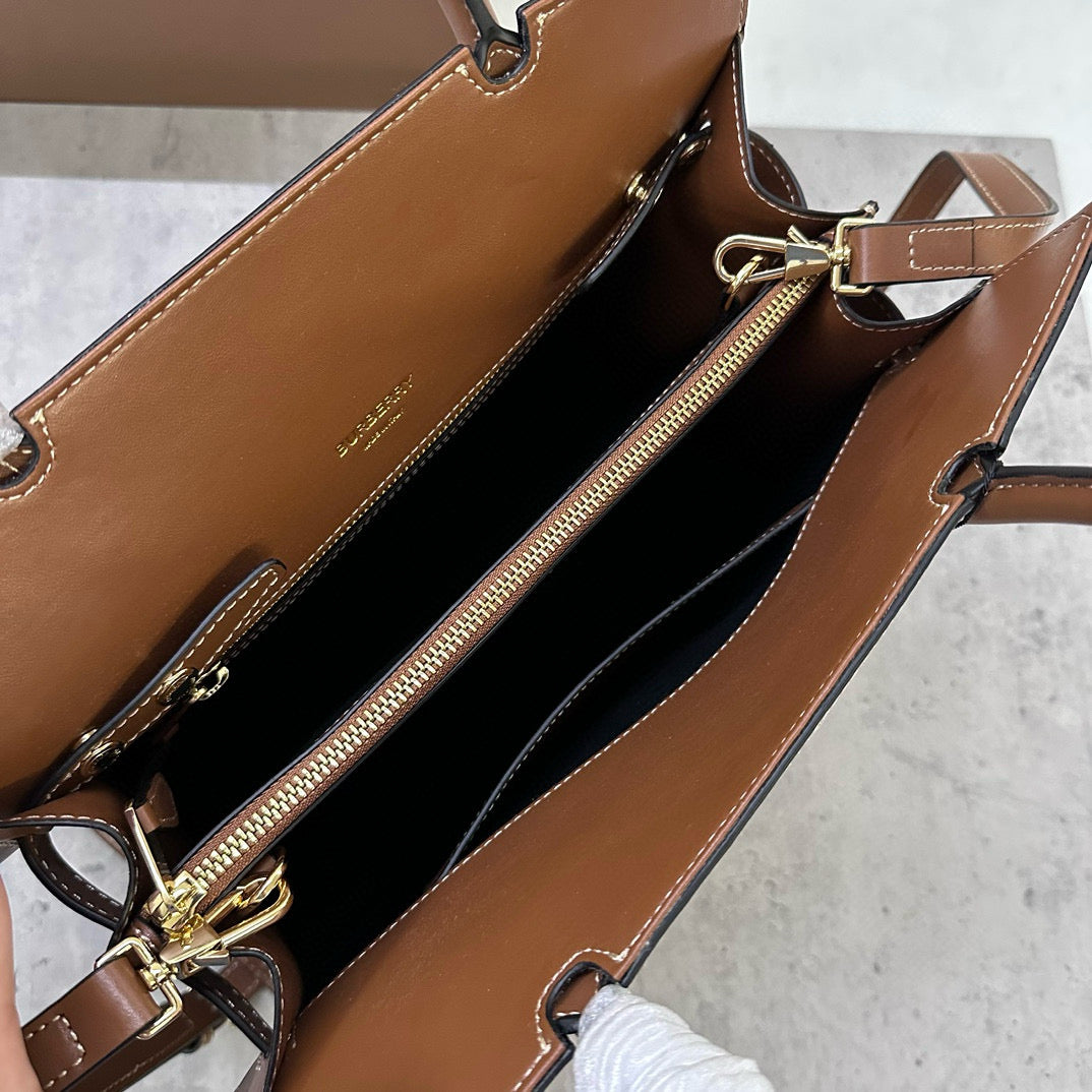 Burberry Vintage Two Handle Title Bag(32CM*15CM*25CM)