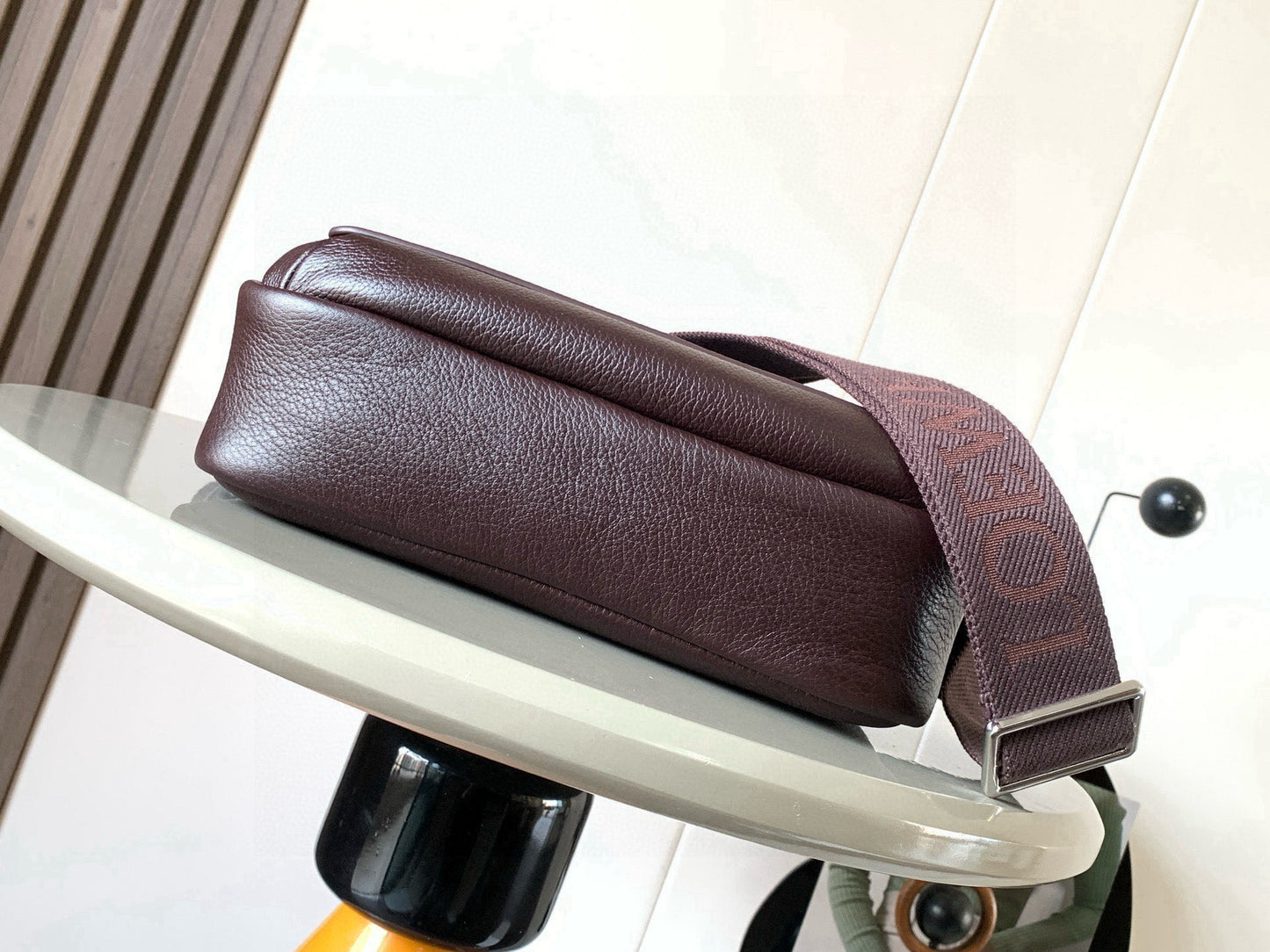 Loewe Messenger Bag 23x18x9CM