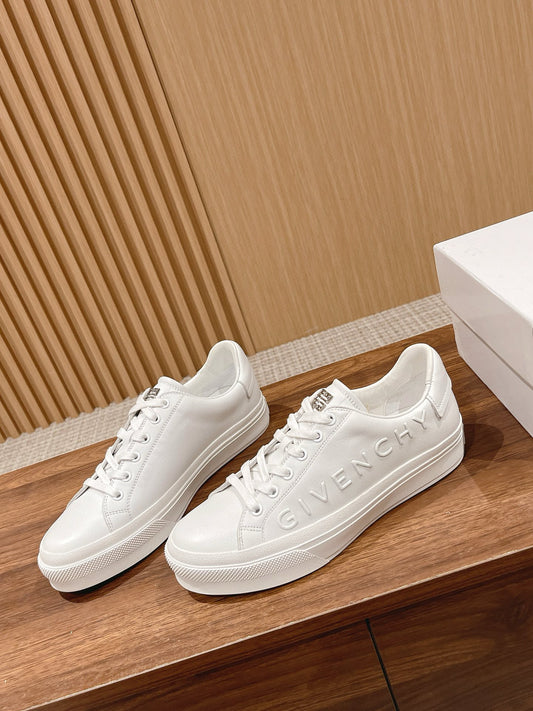 Givenchy Sneakers