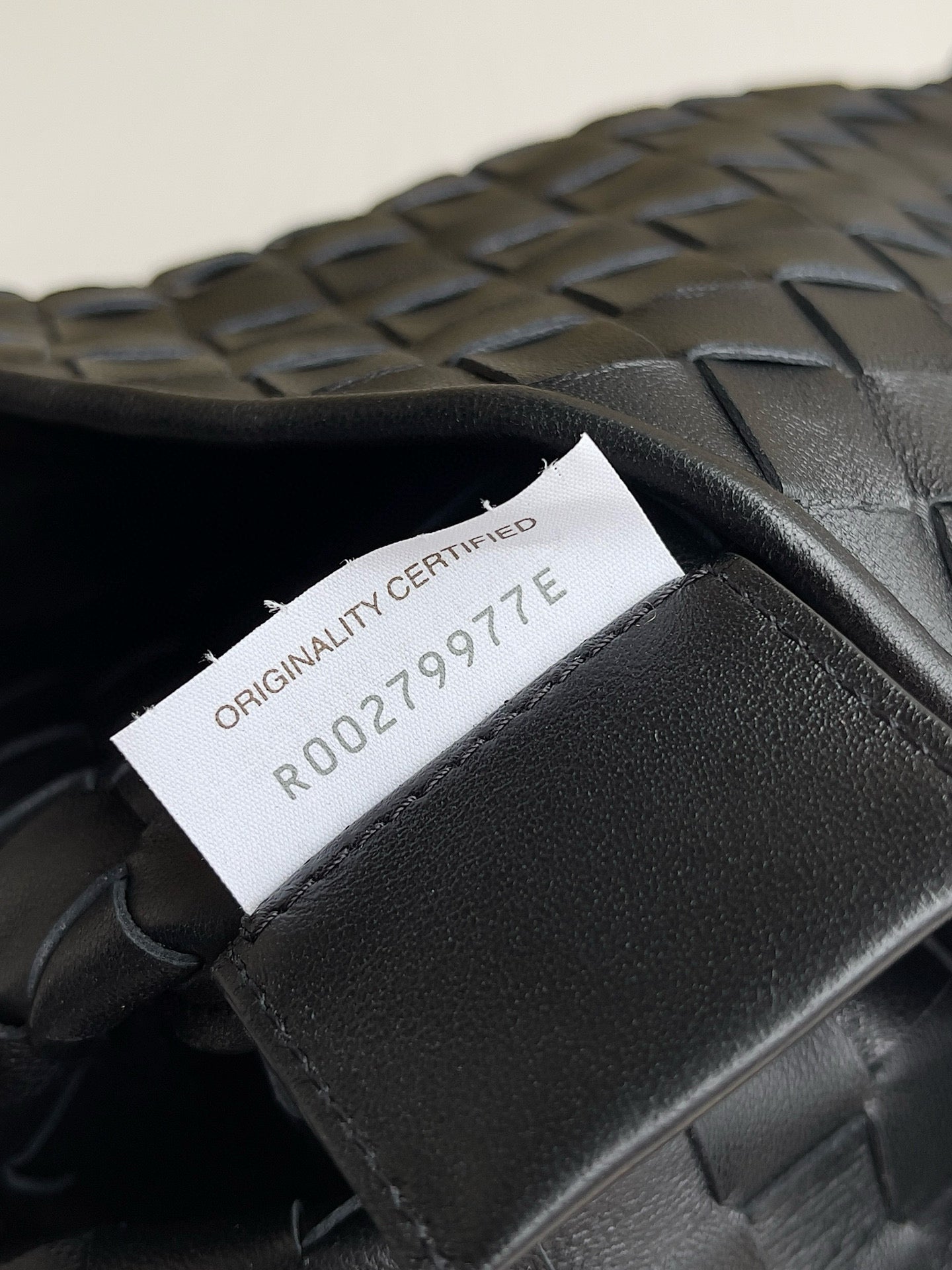 BV Sardine Chain Bag 33x20x4cm