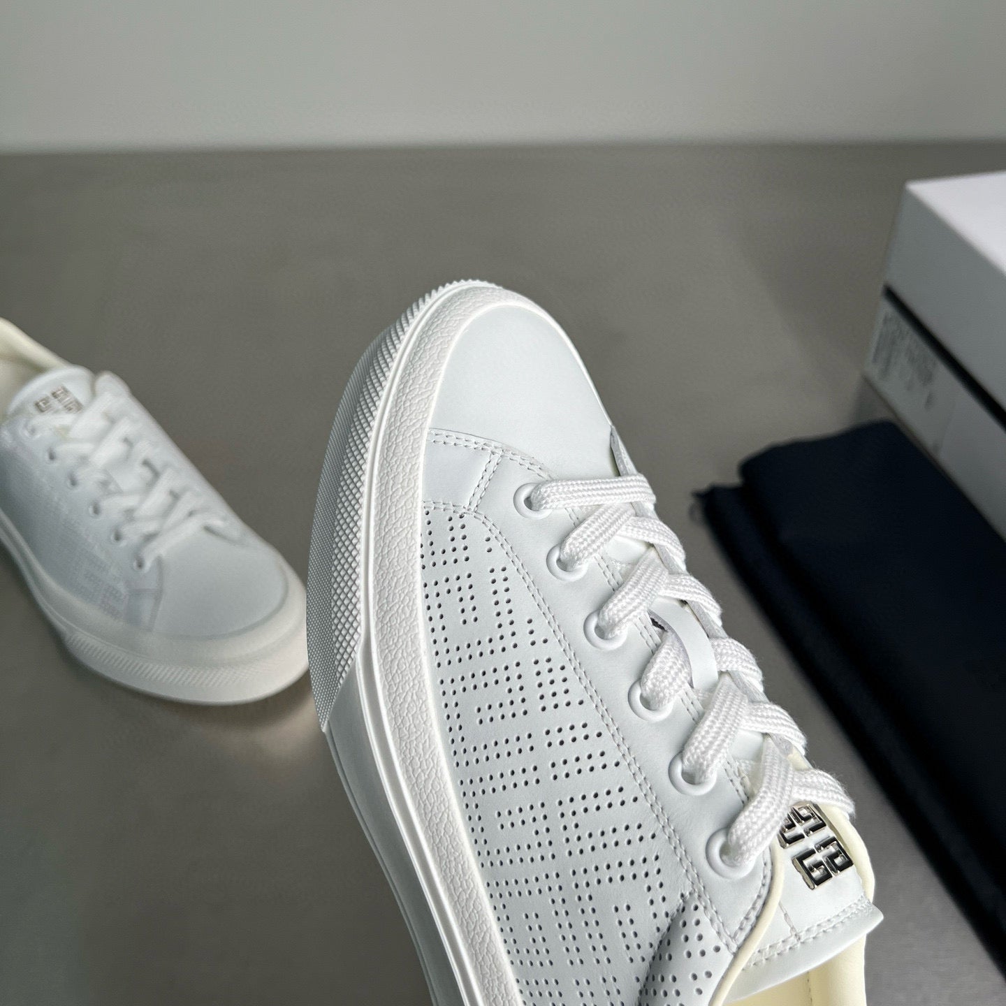 Givenchy Sneakers