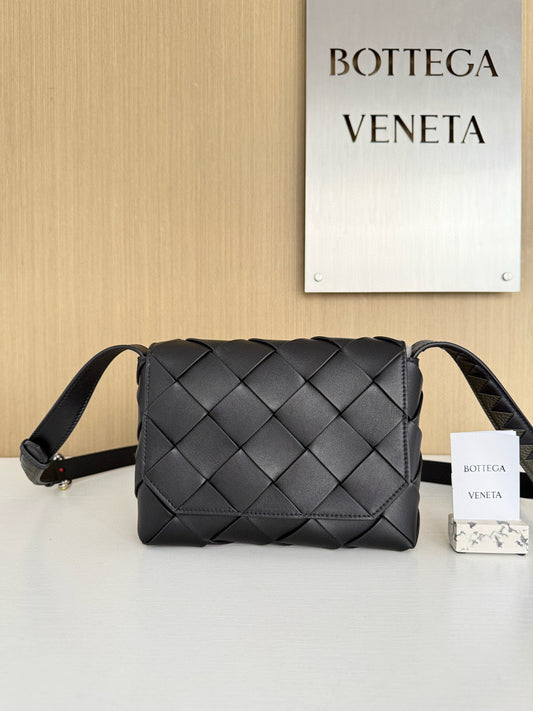 BV Diago Fondant Crossbody Bag
