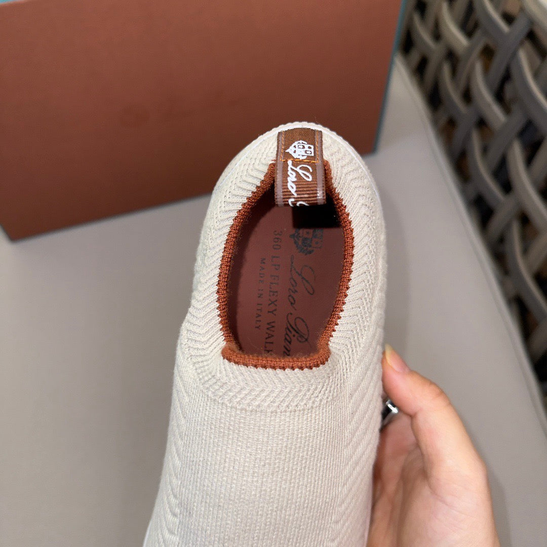 LP Sneakers