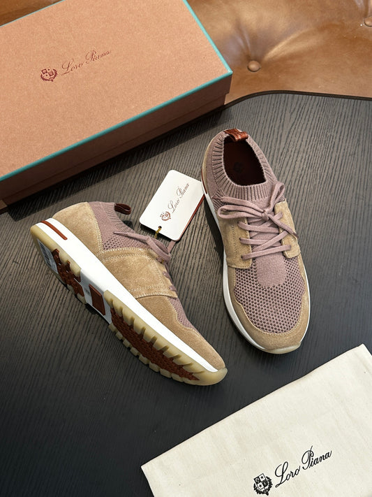 LP Sneakers