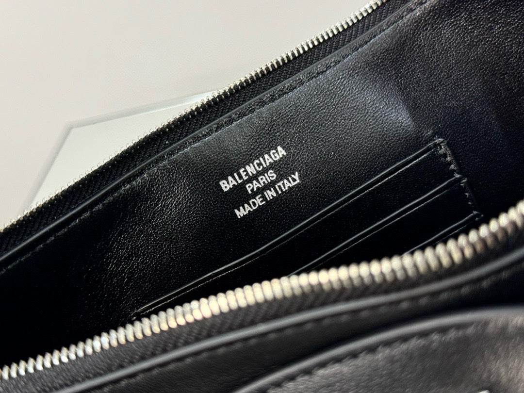BLCG Rodeo Sling Pochette Bag(22x11.9x12.7cm)