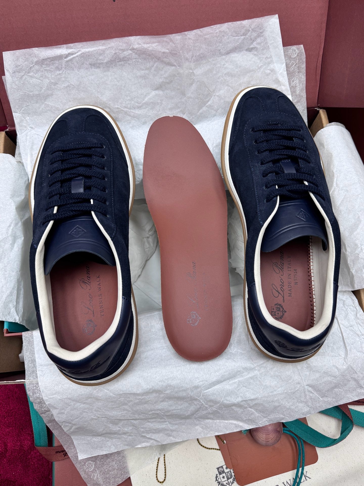 LP Sneaker