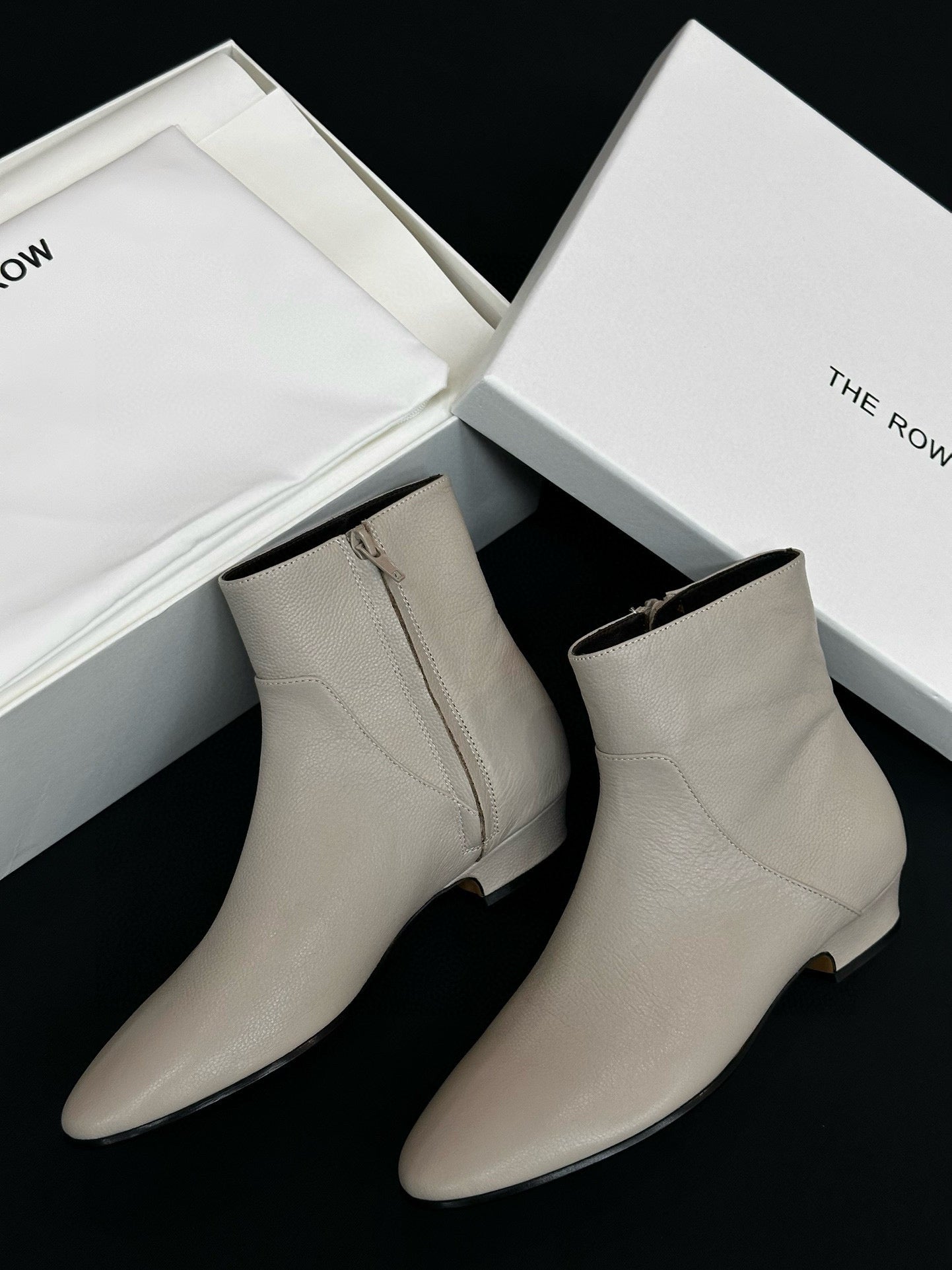 The Row Boot