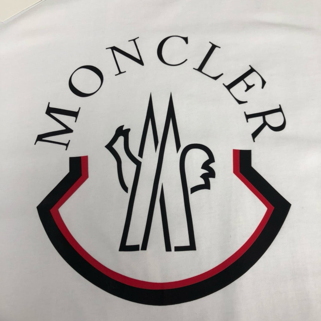 Moncler T-shirt