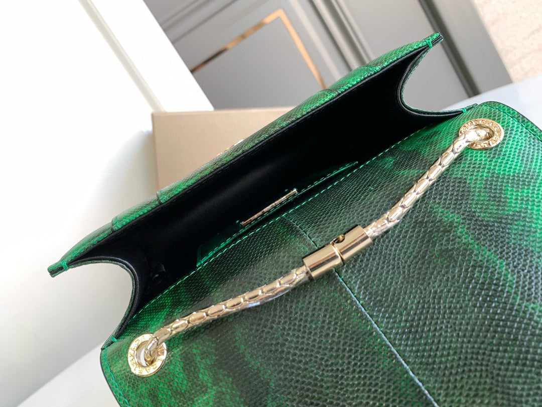 Bvlgari Serpenti Forever Bag(20CM*14CM*4.5CM)