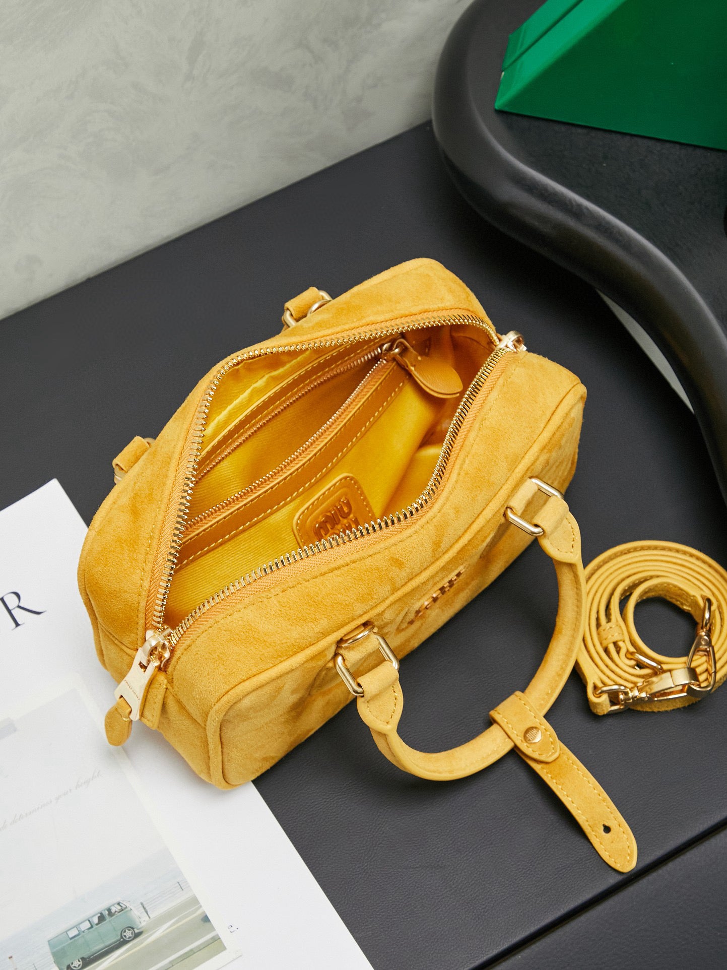 Miu Miu Bowling Bag 22x10.5x7.5cm