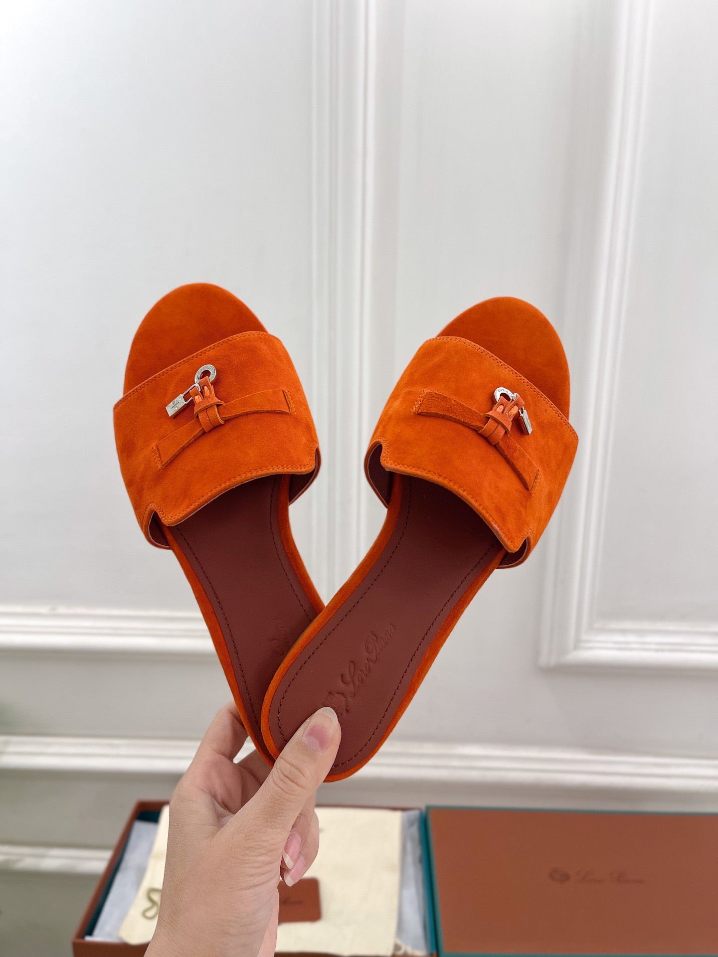 LP Sandals