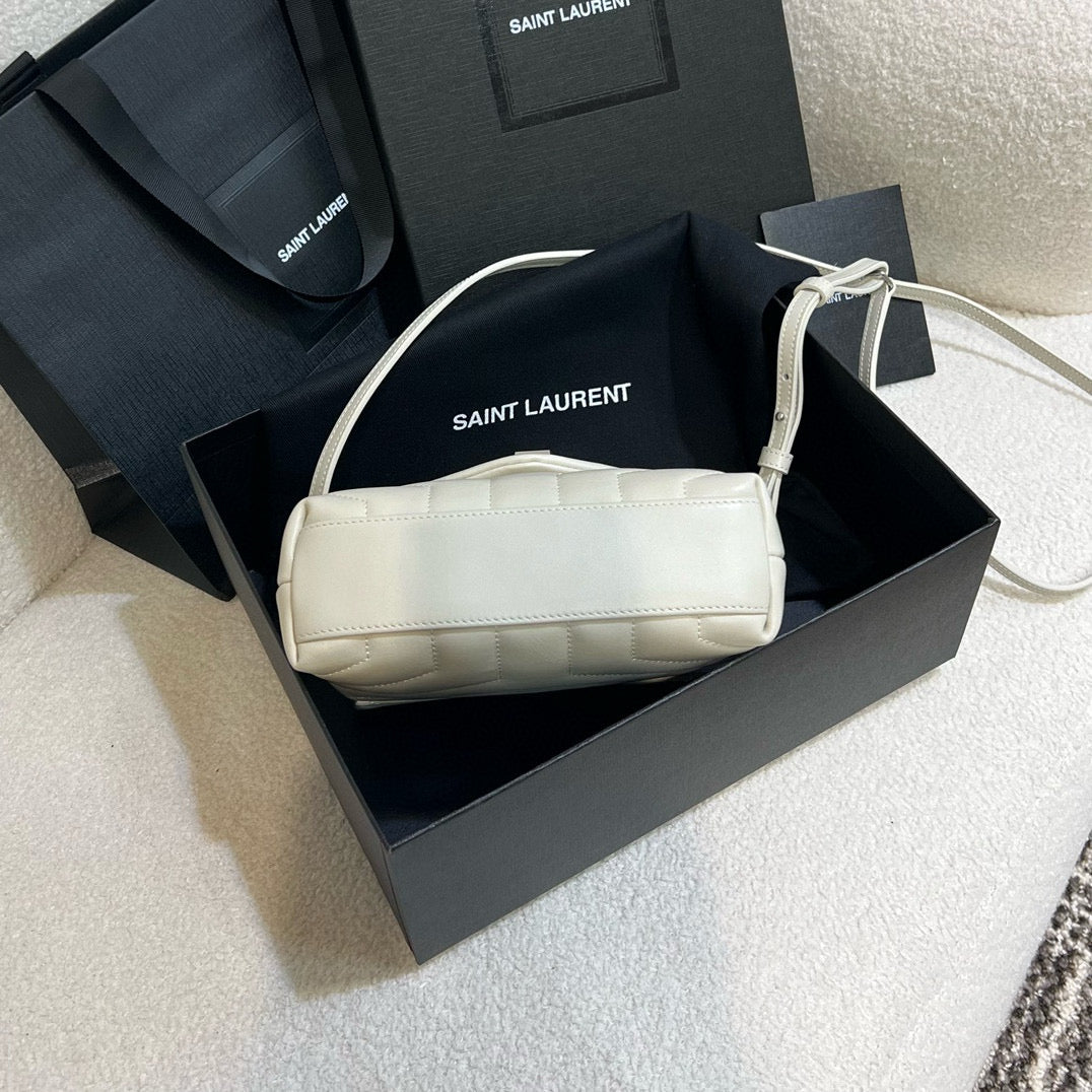 YSL Loulou Shoulder Bag 20x14x7.5