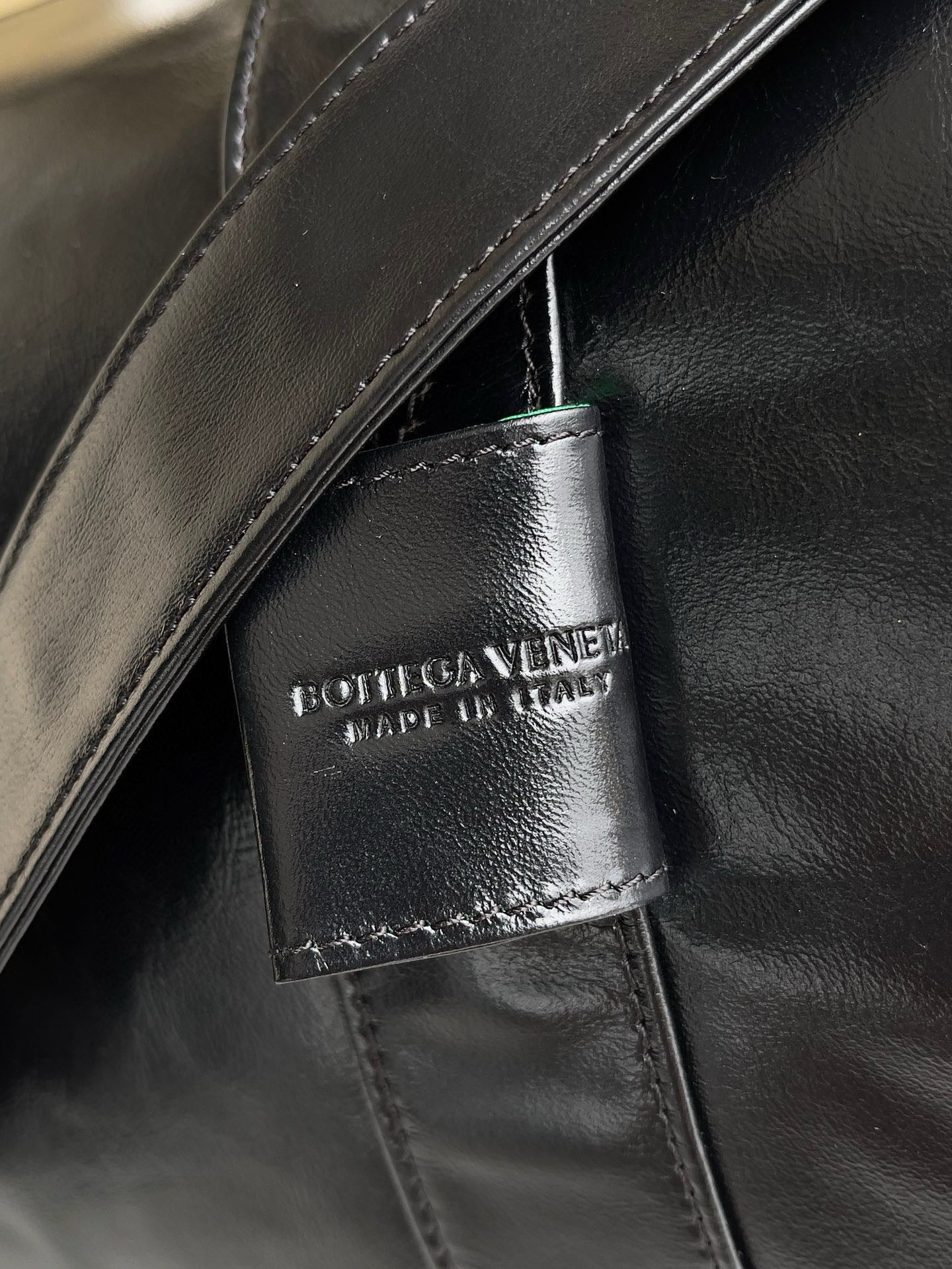 BV Travellers Duffle Bag