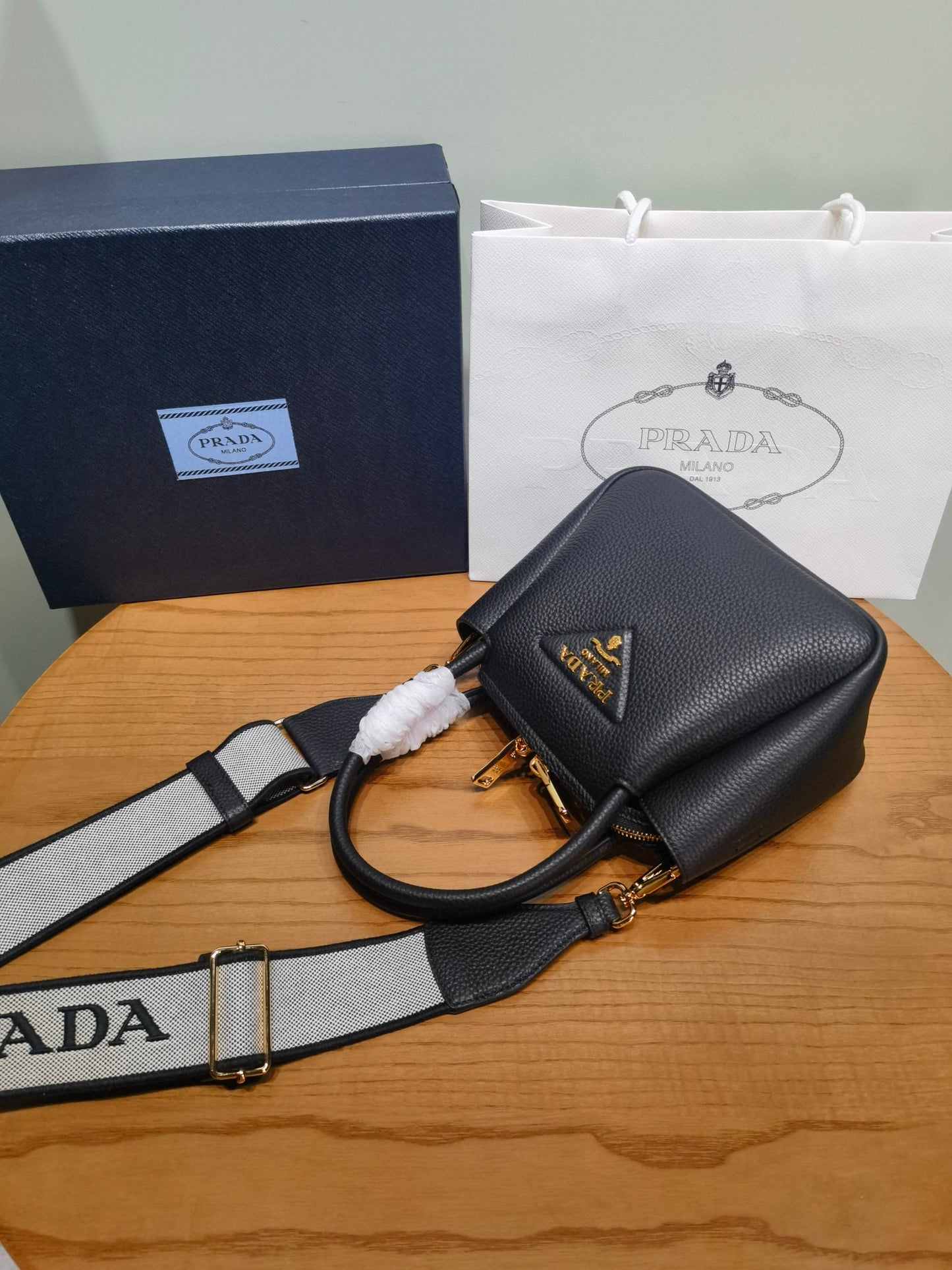 PD Small Leather Tote Bag 19.5x18x9cm
