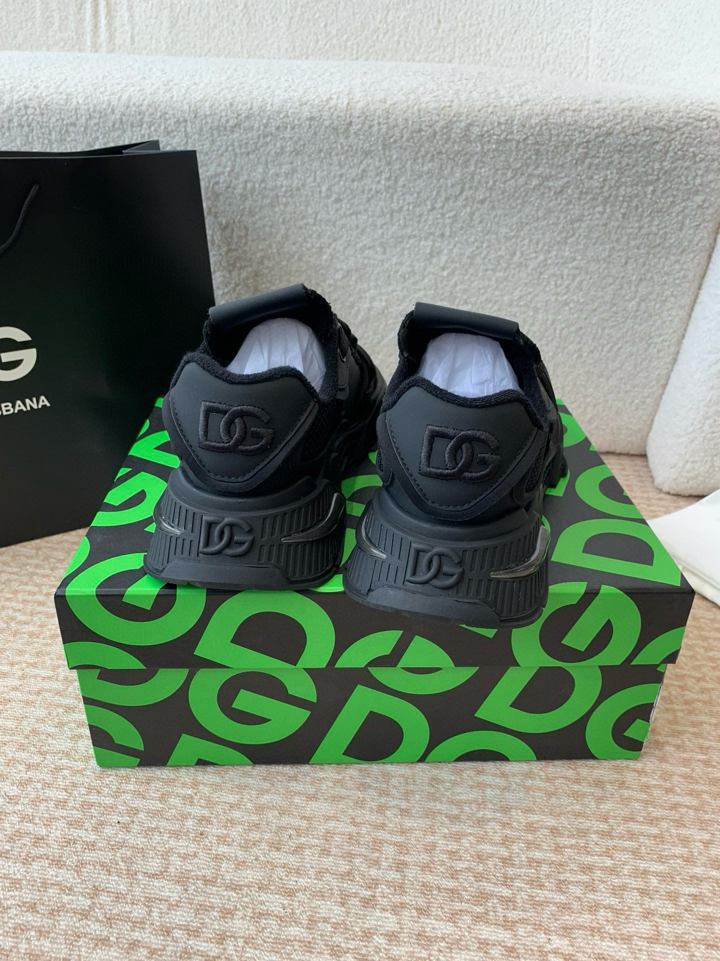 DG Sneakers
