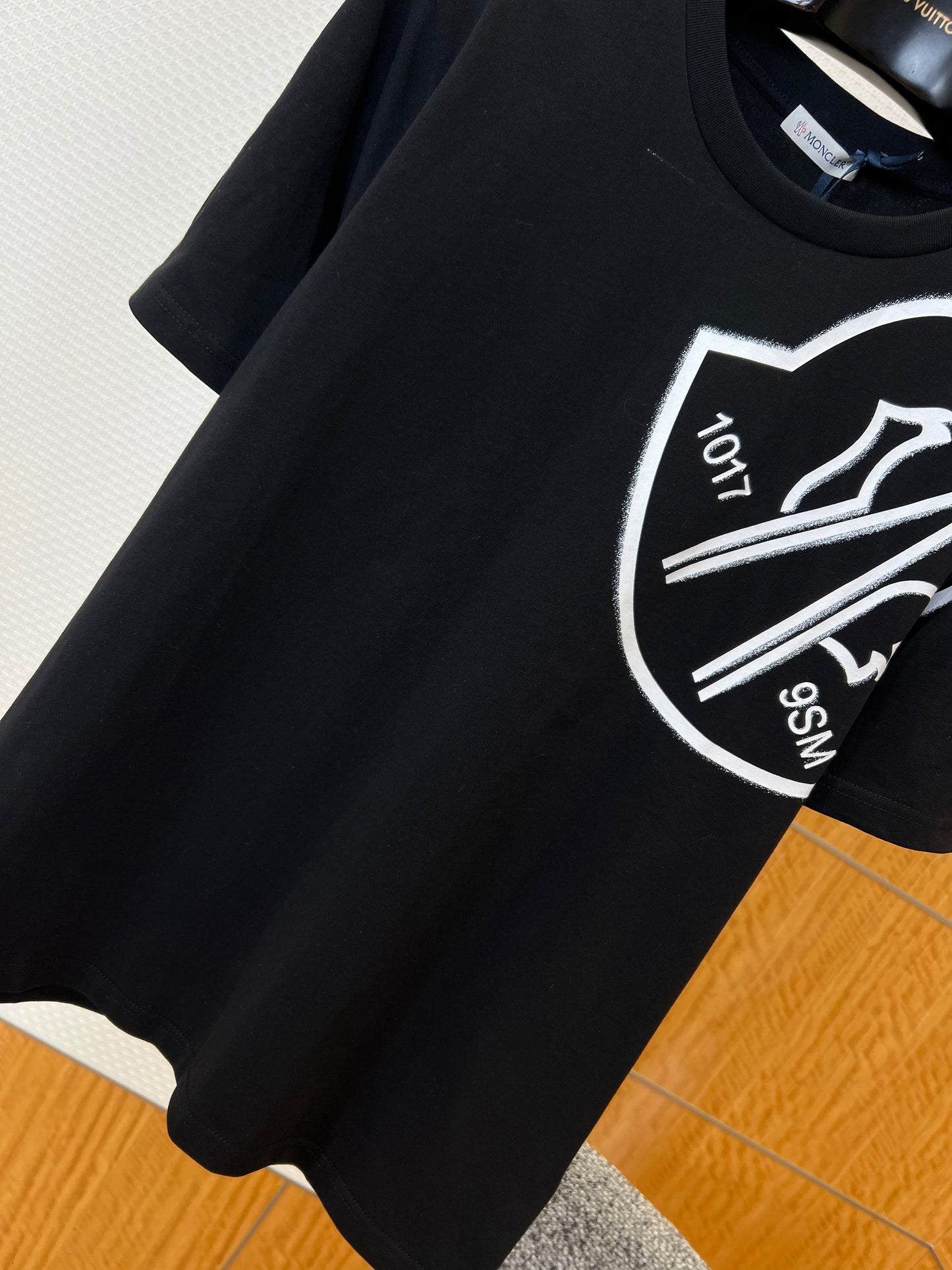 Moncler T-shirt