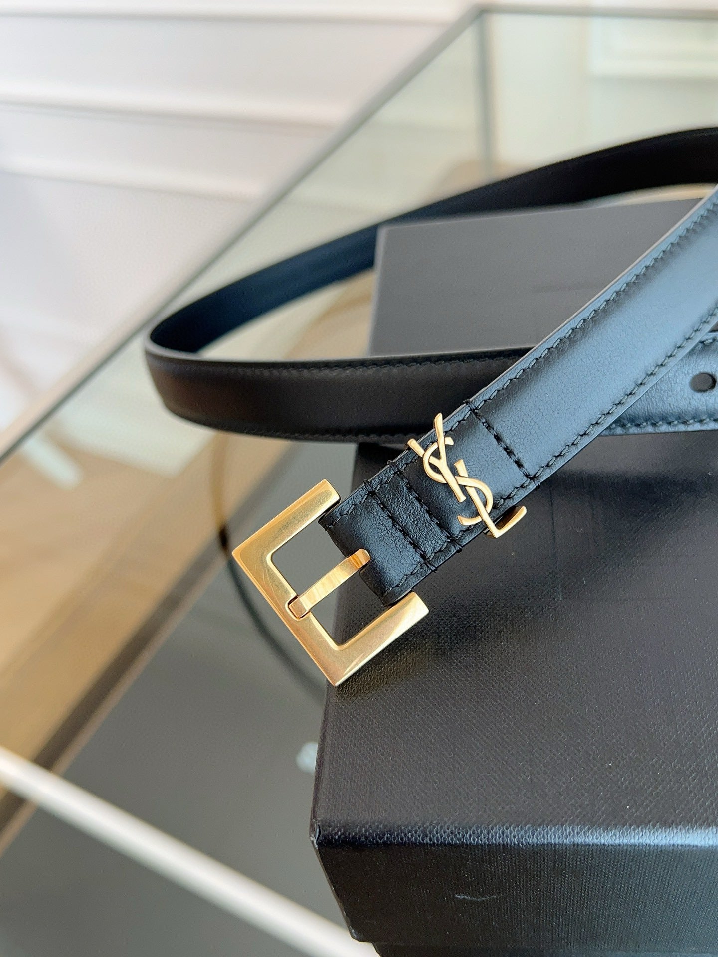Saint Laurent Belt