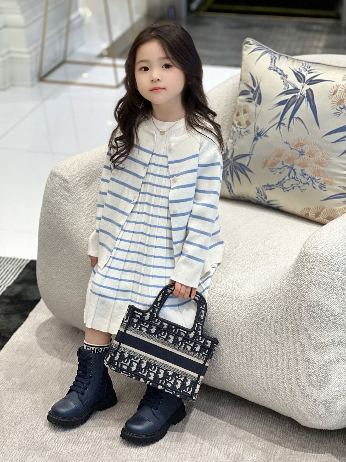 CD Cardigan/Skirtdress Set