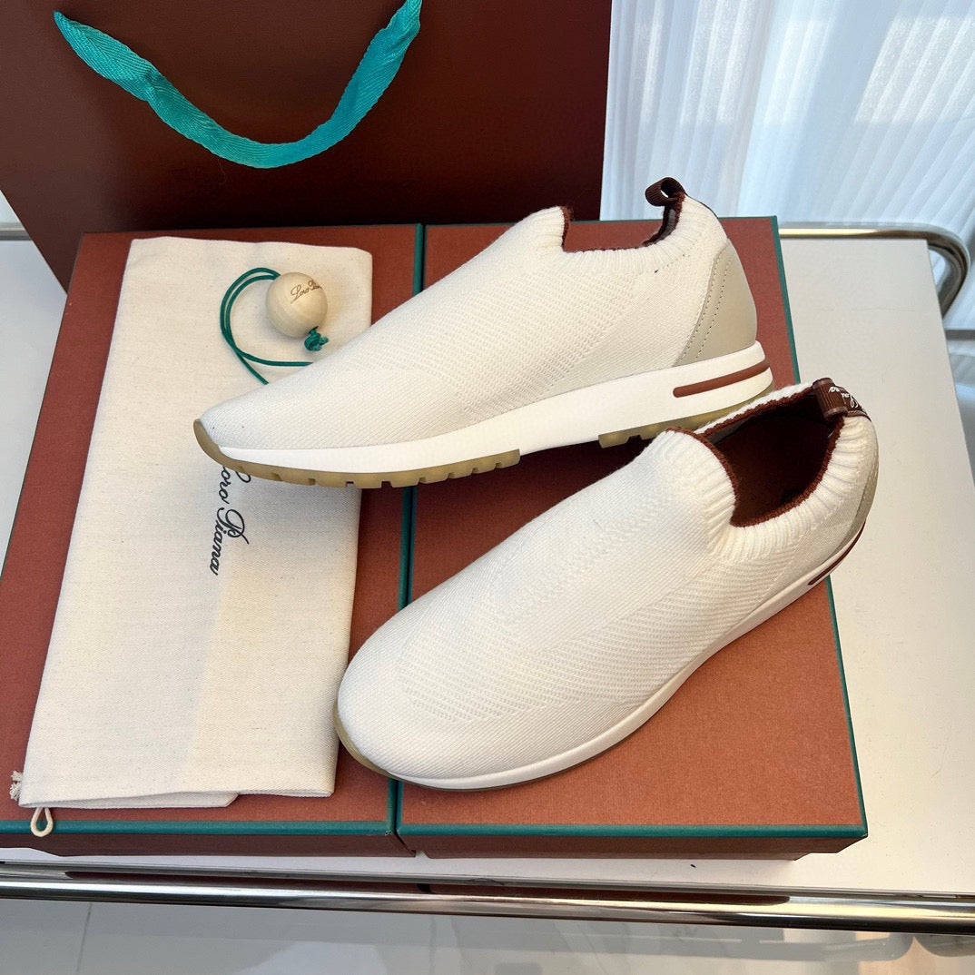 LP Sneakers