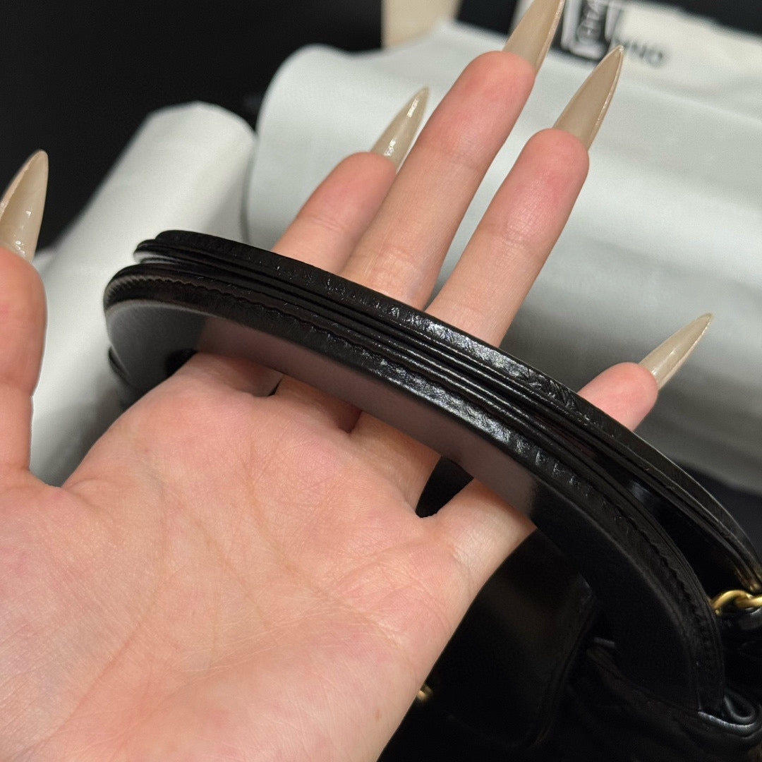 Chanel 23K Kelly Mini (13x19x7cm)