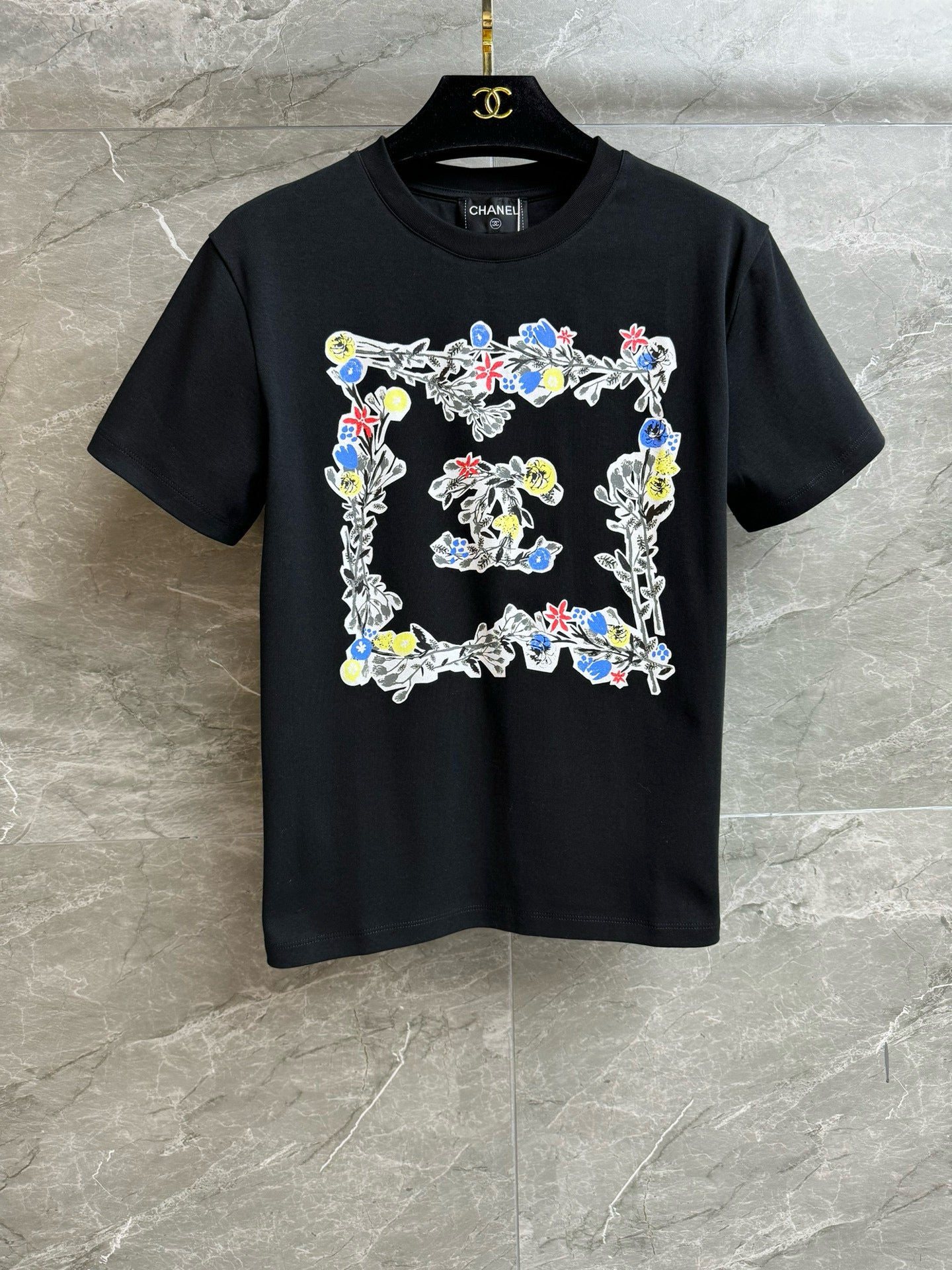 Chanel T-Shirt