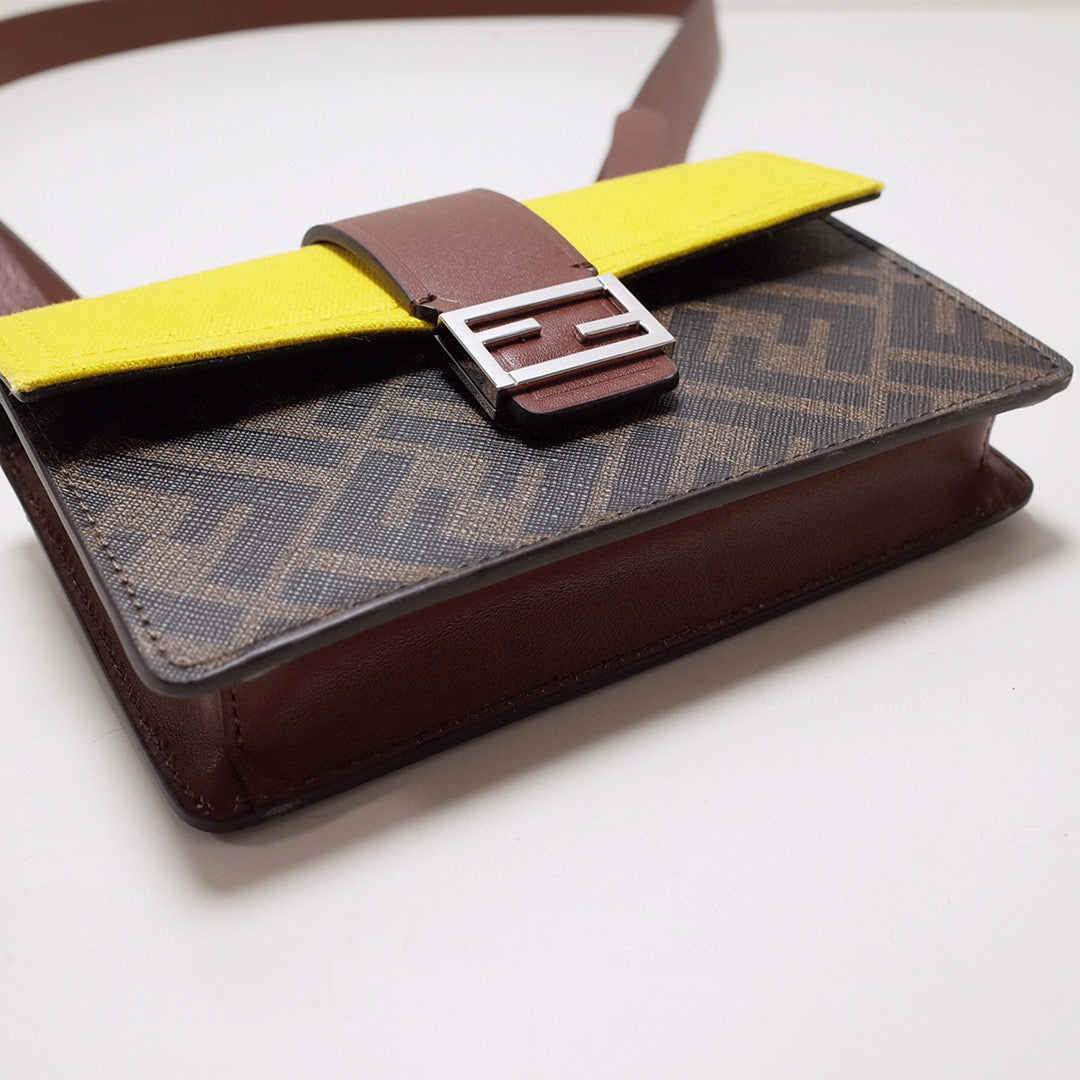 FENDI BAGUETTE 16.5*2.5*11