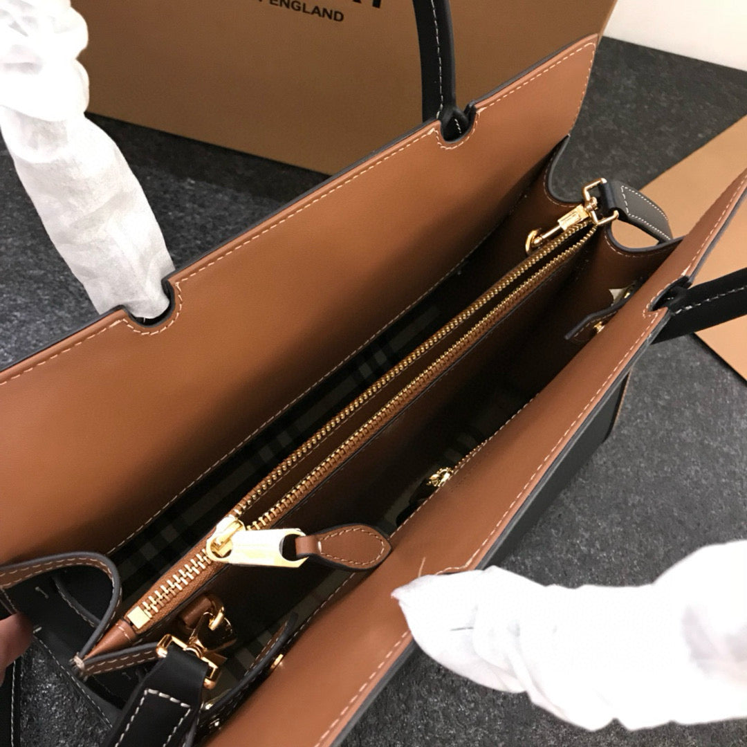 Burberry Vintage Two Handle Title Bag(32CM*15CM*25CM)