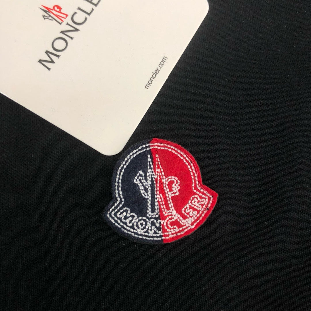 Moncler T-shirt