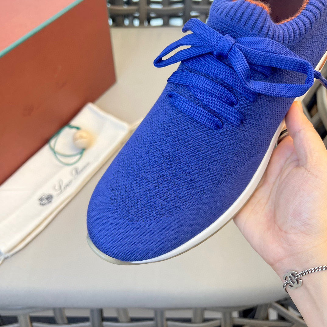 LP Sneakers