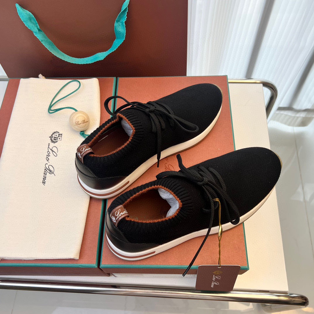 LP Sneakers