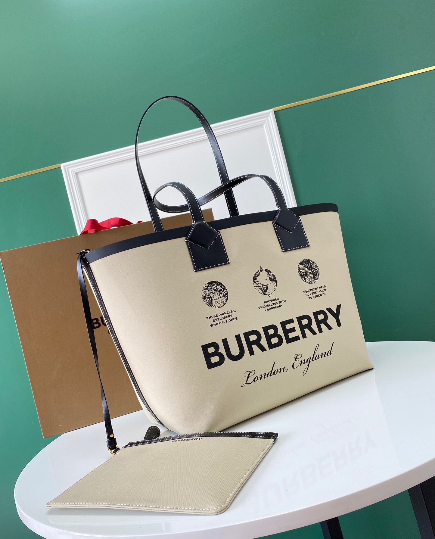 Burberry Totel
